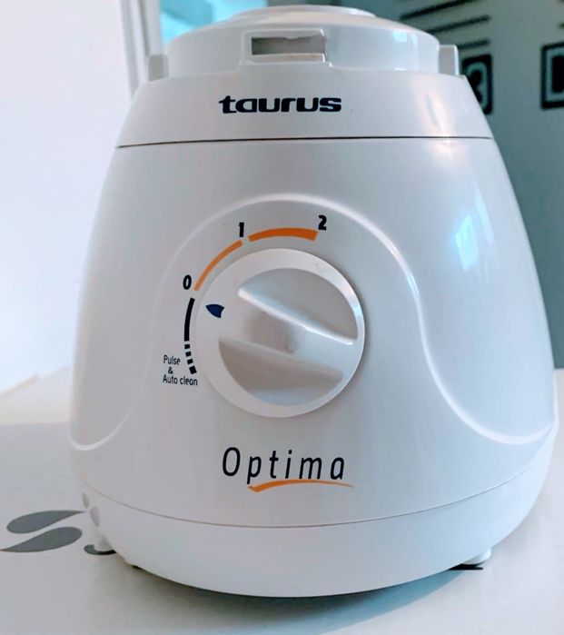 Liquidificadora TAURUS OPTIMA