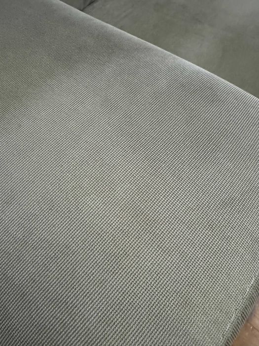 Dois Sofás - um com 3 lugares com chaise longue + um de dois lugares