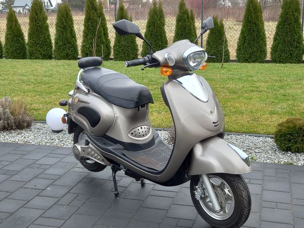 Skuter elektryczny jak Vespa 1500W 48V 36Ah. "Nowy"