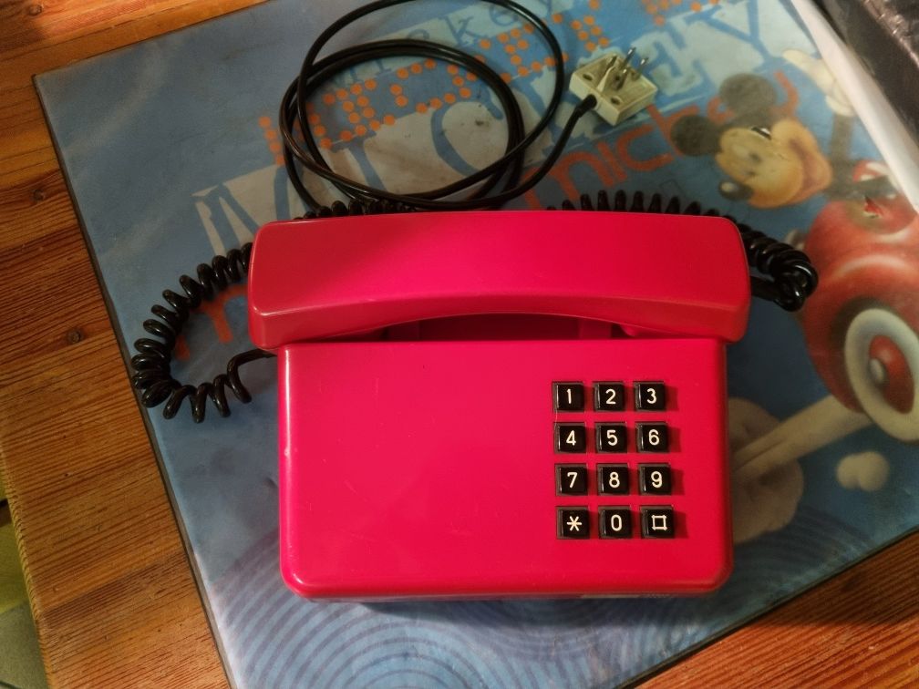 Telefon stacjonarny, domowy - stan idealny