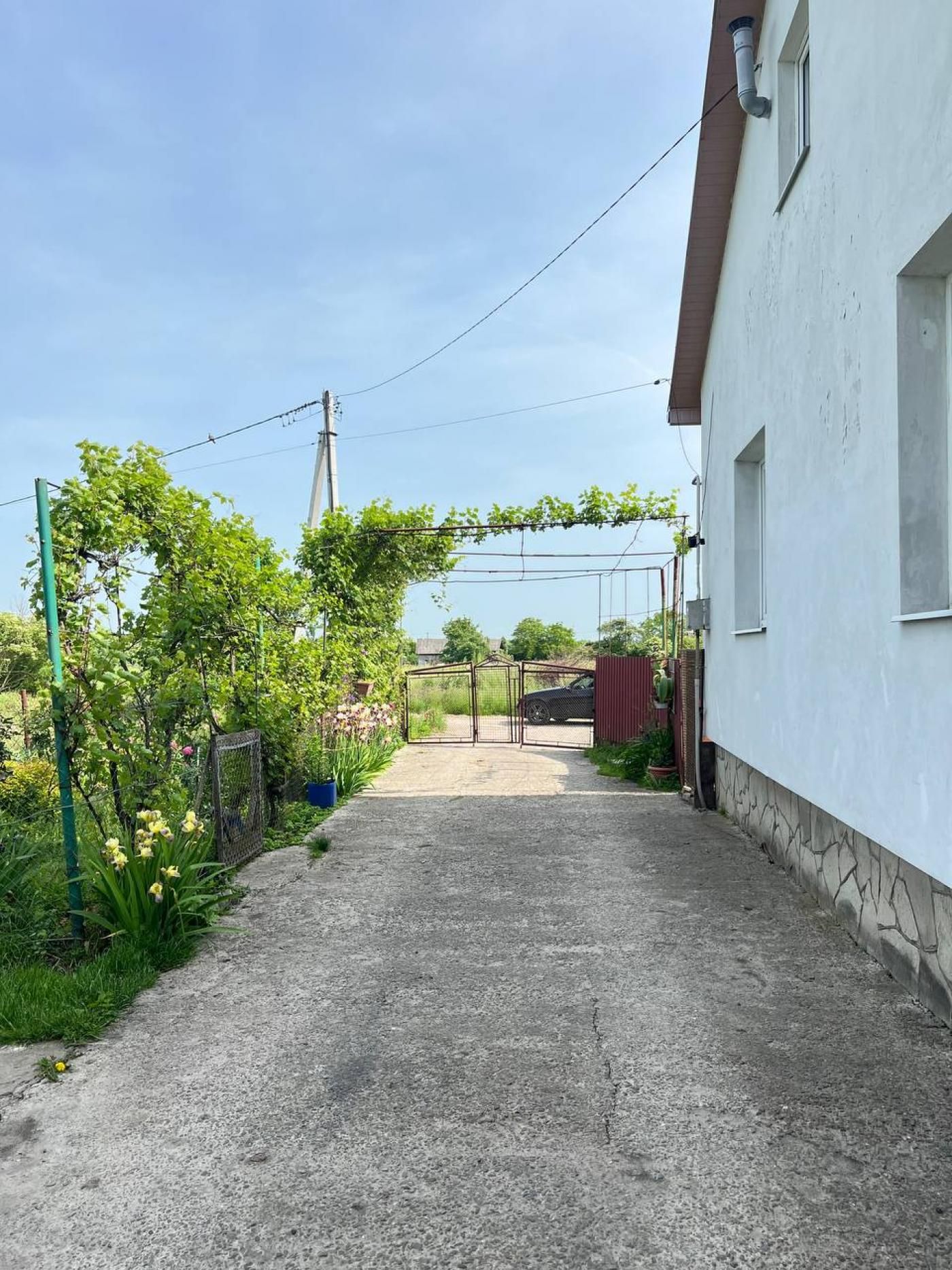 Будинок продаж . С.Тарасівка