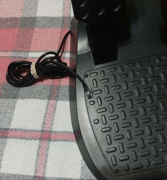 Руль Thrustmaster TMX