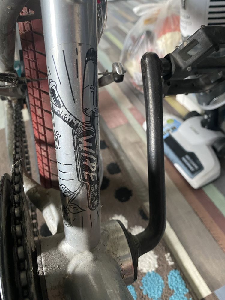 BMX + pegi Decathlon Wipe 320 prawdopodobnie.