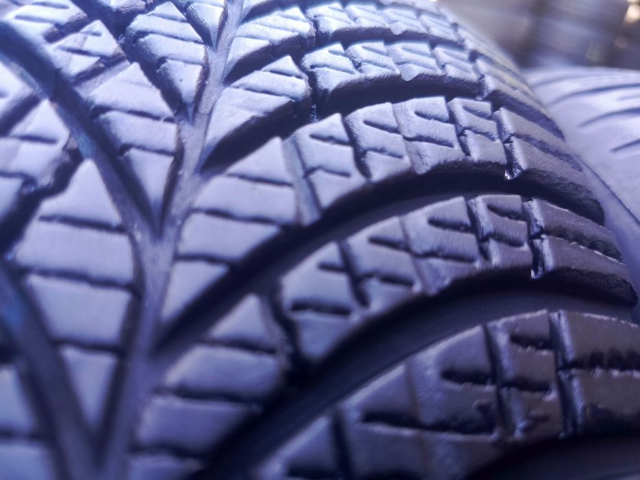 Sprzedam bardzo ładne opony Goodyear 195/55 r16