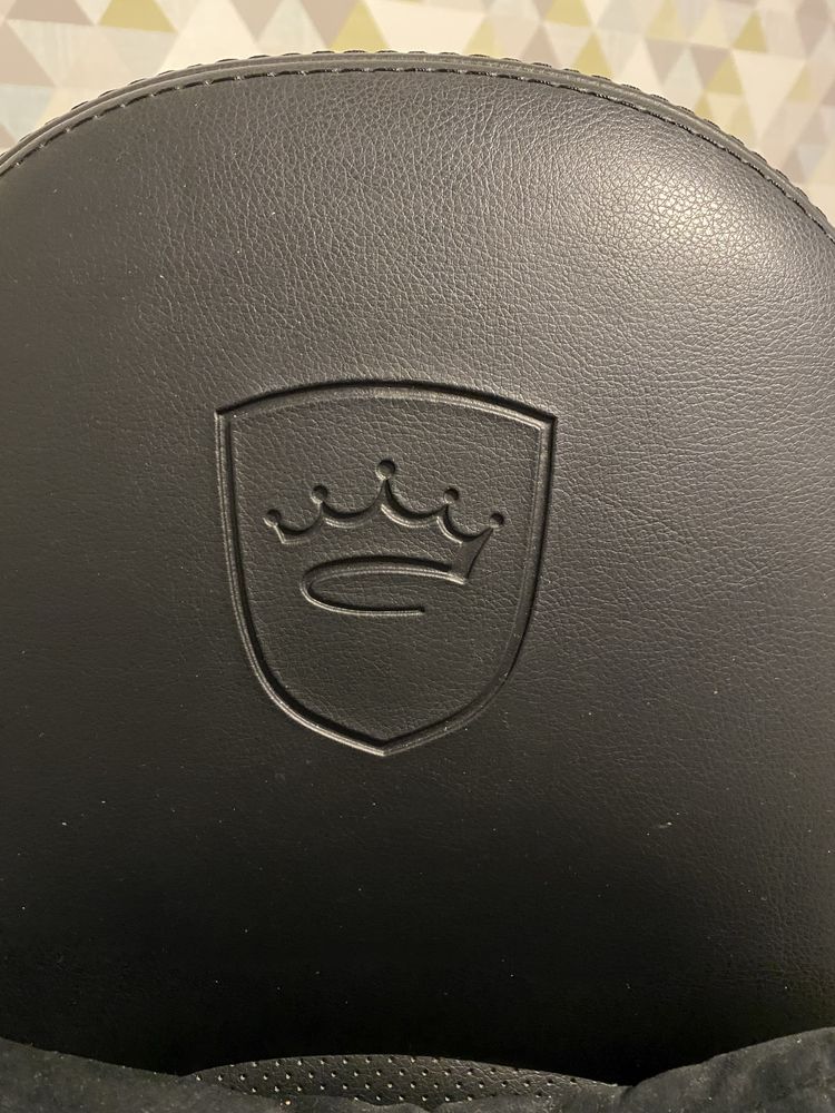 Fotel gamingowy / biurowy noblechairs ICON – klasa premium!