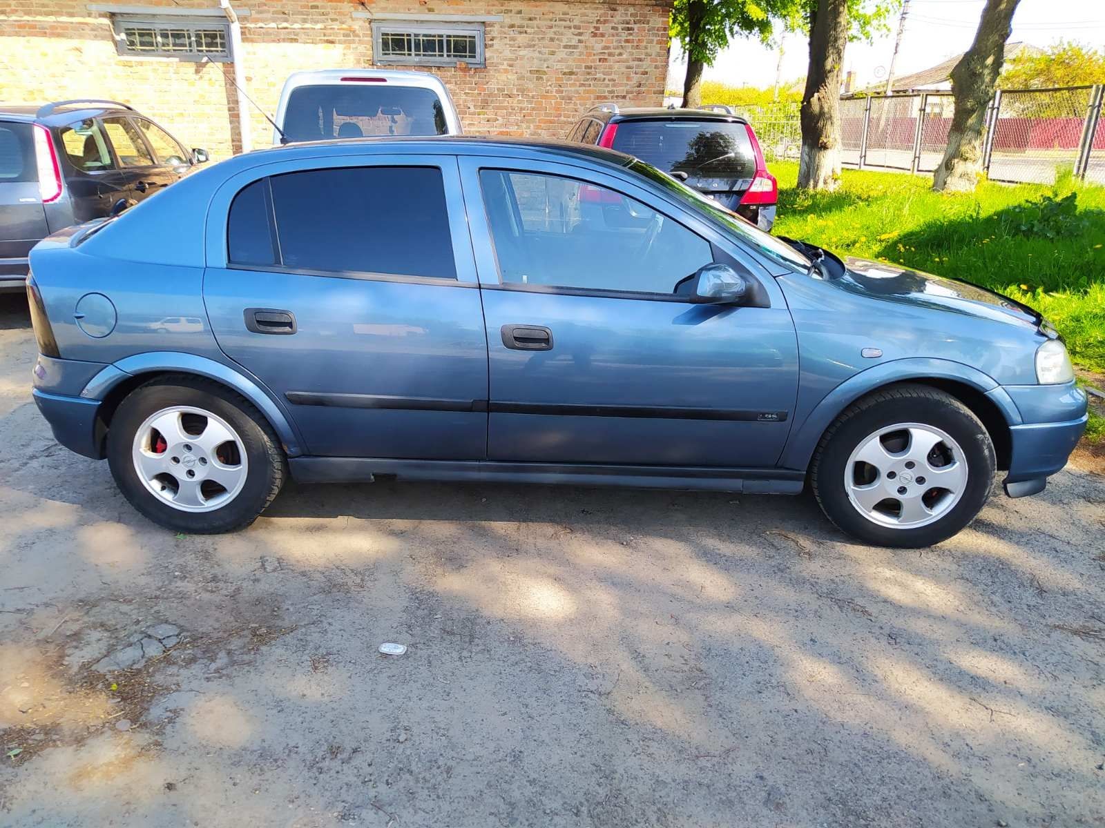 Opel Astra 1999 1.6 бензин