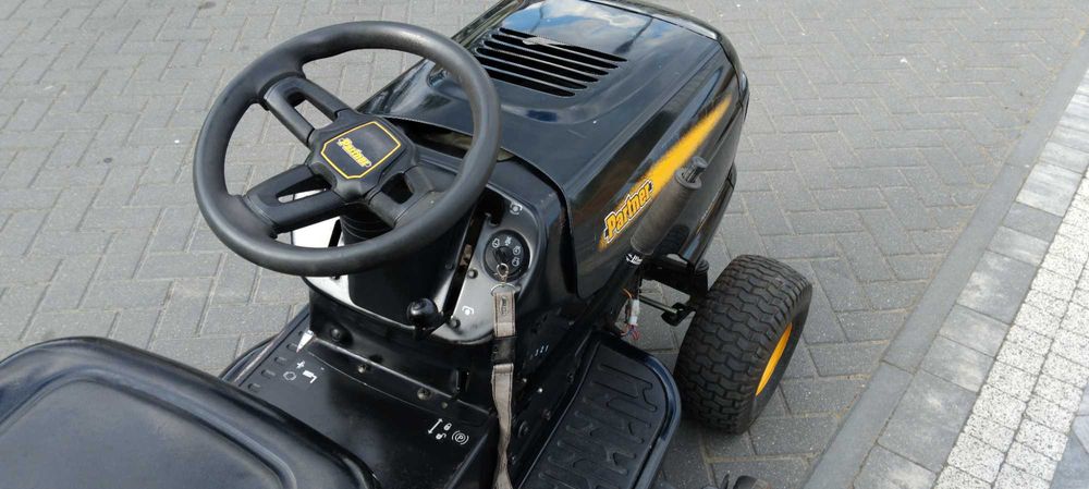 Solidny mocny traktorek kosiarka PARTNER  HUSQVARNA duży wybór