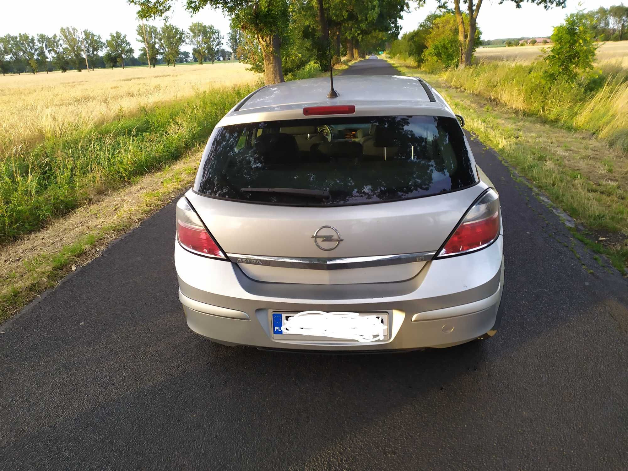 Opel Astra H 2008 rok