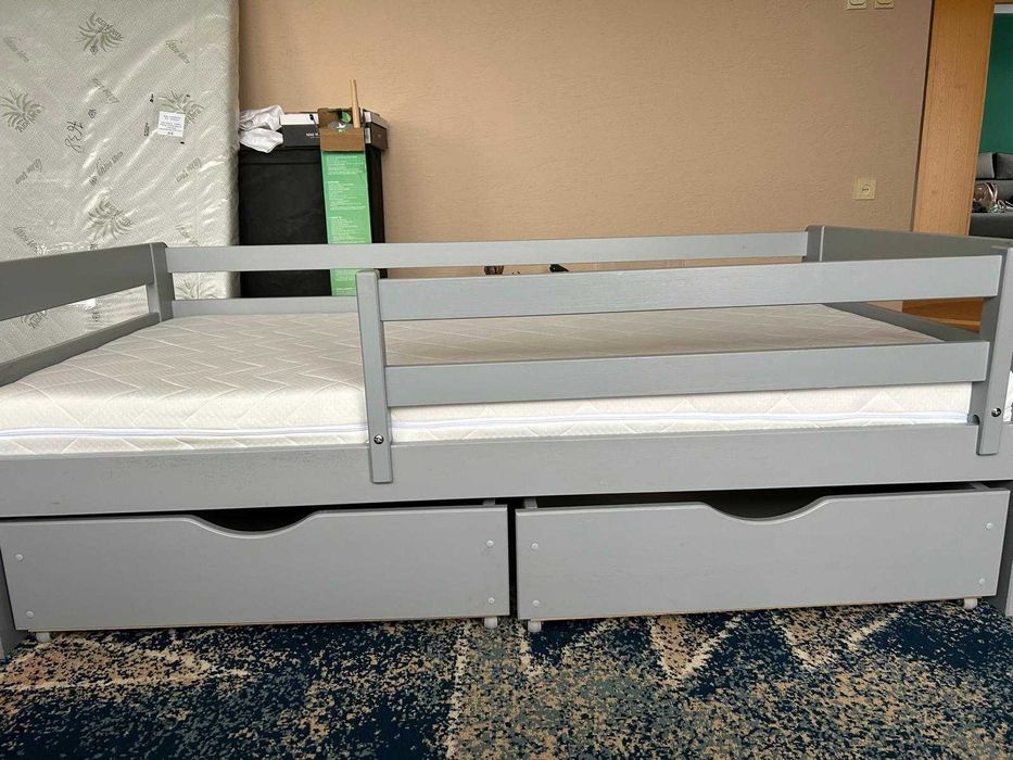 Łóżko dziecięce 160x80 z materacem