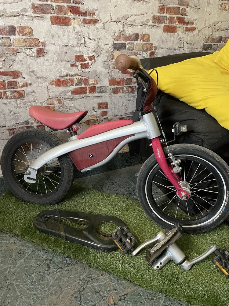 Велобіг, велосипед BMW Kidsbike