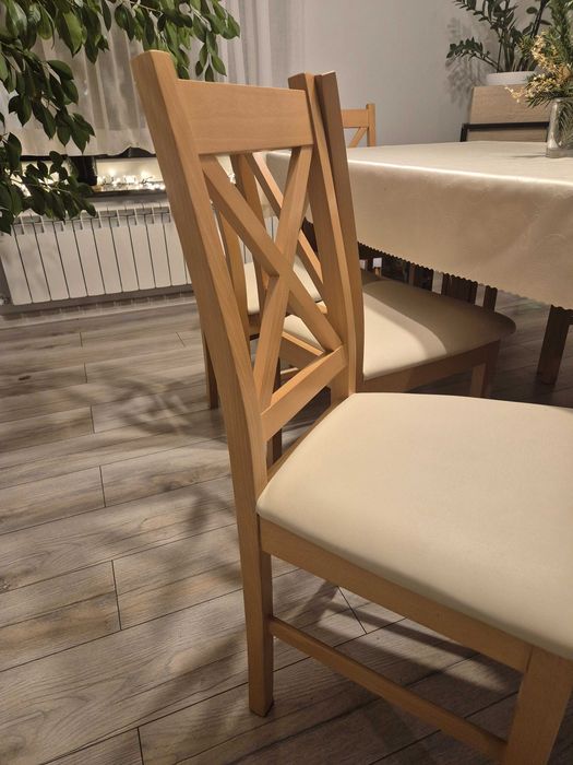 Stół rozkładany i krzesła zestaw do jadalni