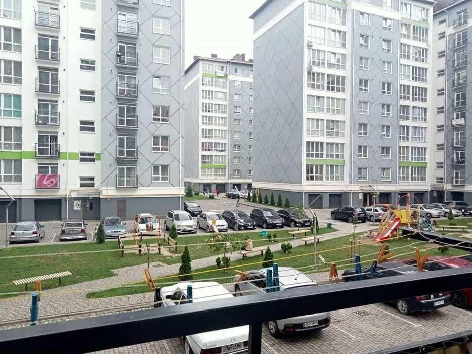 Продаю 3 кім. квартиру  вул. Довженка ГОТОВУ для проживання. ПОСТАНОВИ