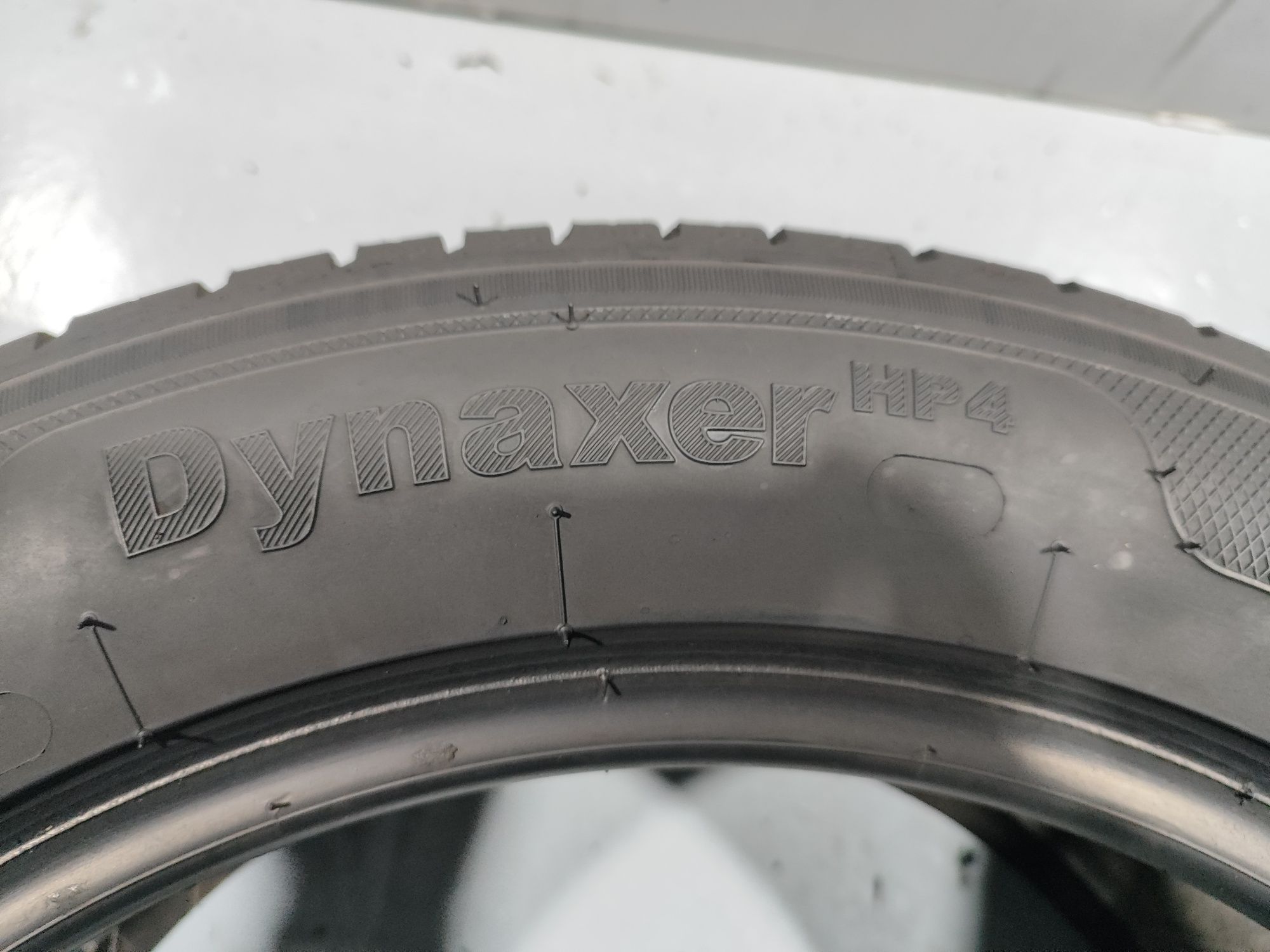 2 pneus semi novos 225-55R17 Kleber - Oferta dos Portes