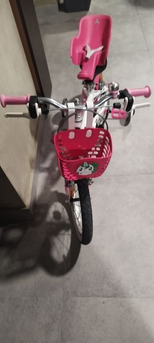 Bicicleta menina  em ótimo estado com rodinhas