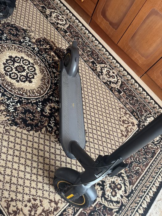 Електросамокат Ninebot Segway Max g30