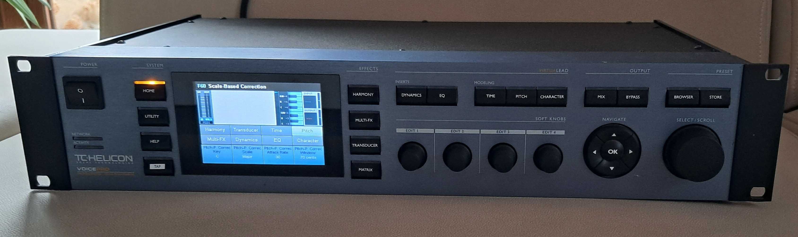 TC Helicon VoicePro Voice Pro Studio vocal multi effects procesor RACK