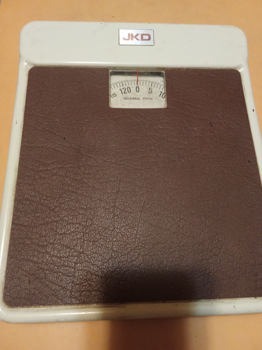 Весы напольные JKD