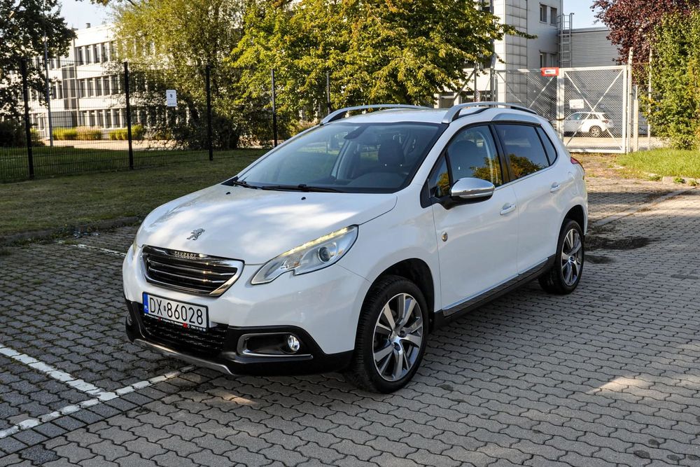 Peugeot 2008 2015r. 107 tys. km Skóry Bezwypadkowy