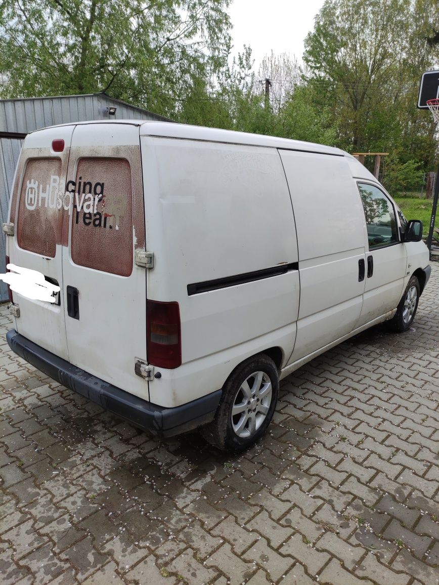 Peugeot Expert 2.0 HDI furgon 2001r.