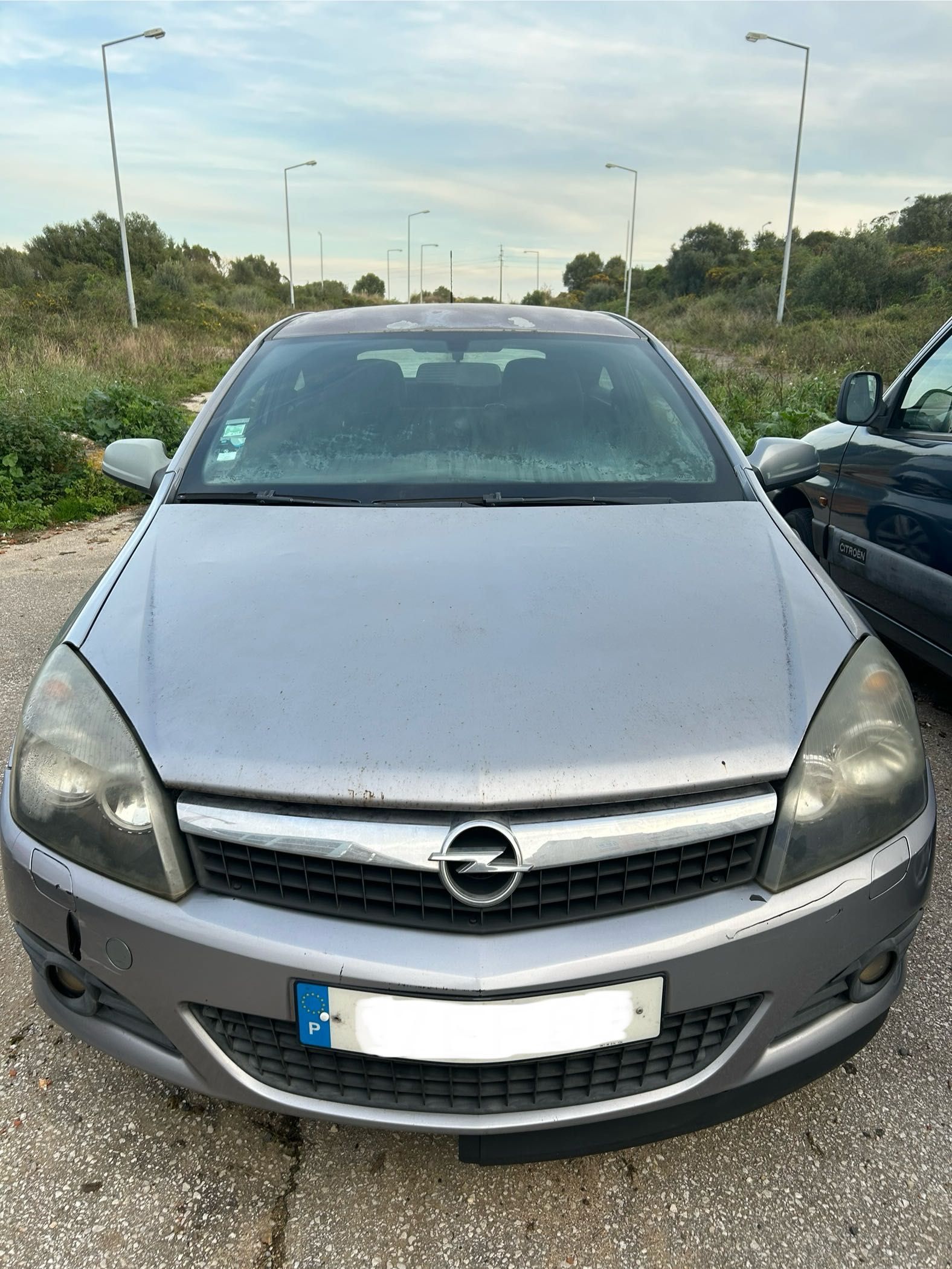 Opel Astra GTC 1.3 Motor avariado (para peças ou recuperação)