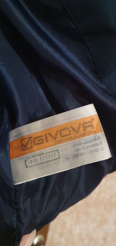 Продам куртку Givova