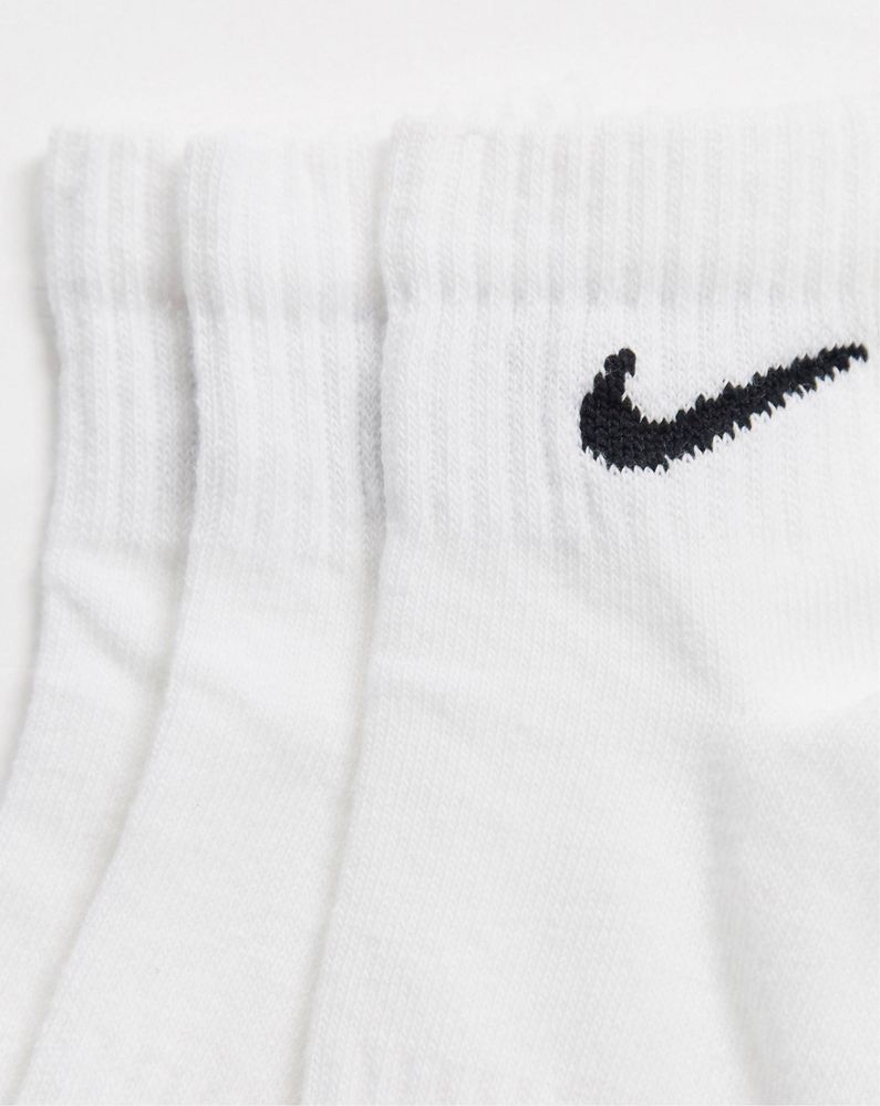 Шкарпетки Nike середні (3 пари)