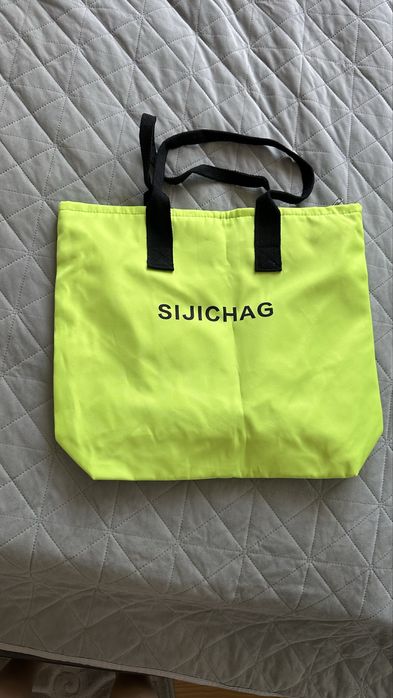 Пляжна сумка на замочку