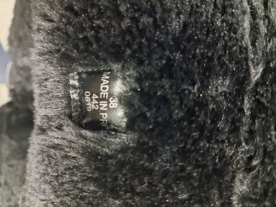 Утелені гумові чоботи Guess