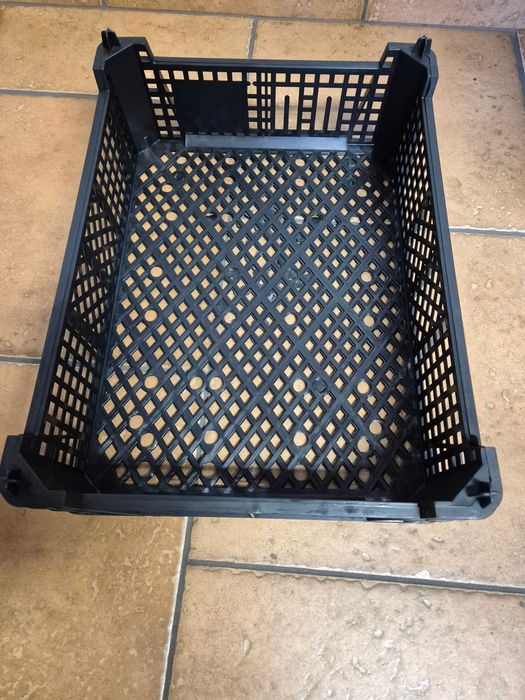 Skrzynka bardzo mocna do owoców Producent