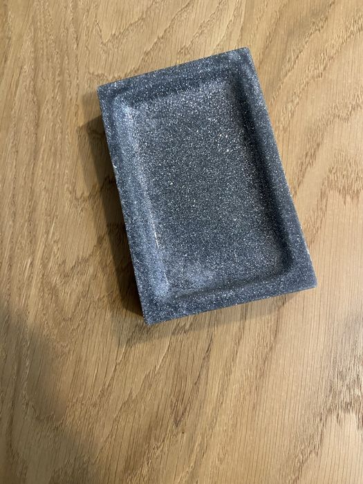 Mydelniczka brokatowa