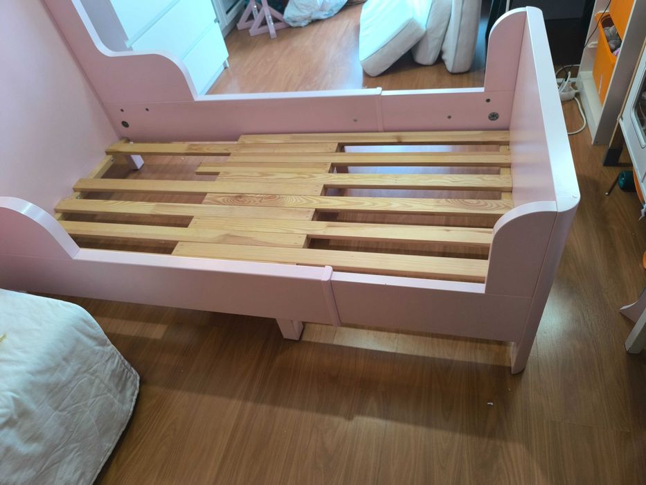 cama extensível Rosa Busunge IKEA
