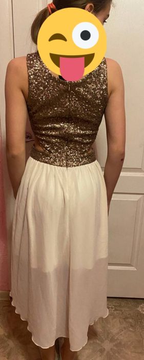 Плаття в паєтках