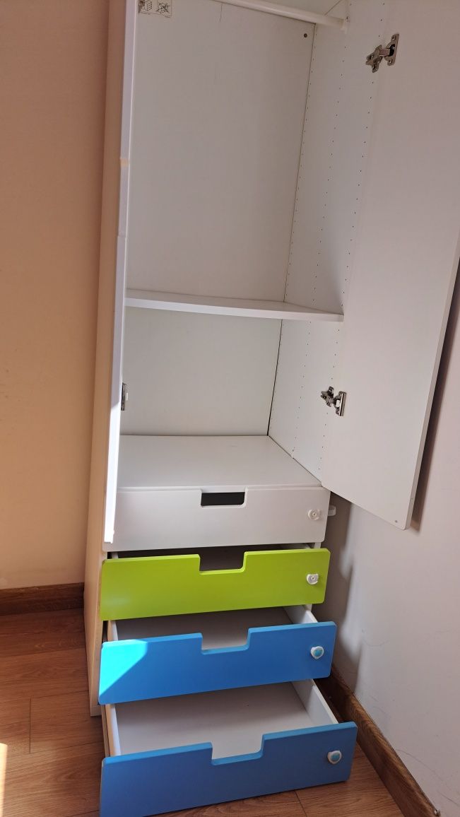 Movel ikea Smastad