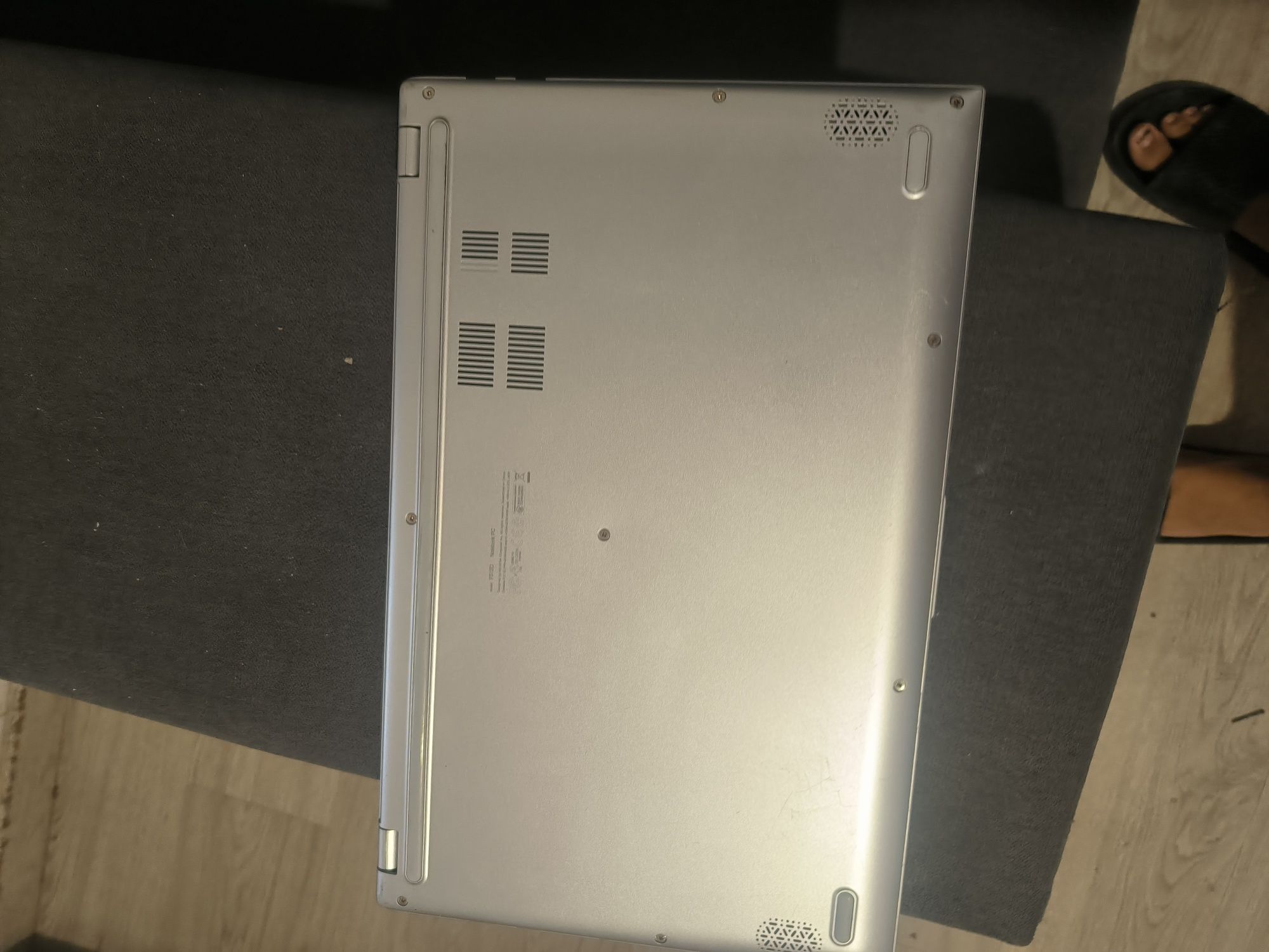 Portátil Asus VivoBook