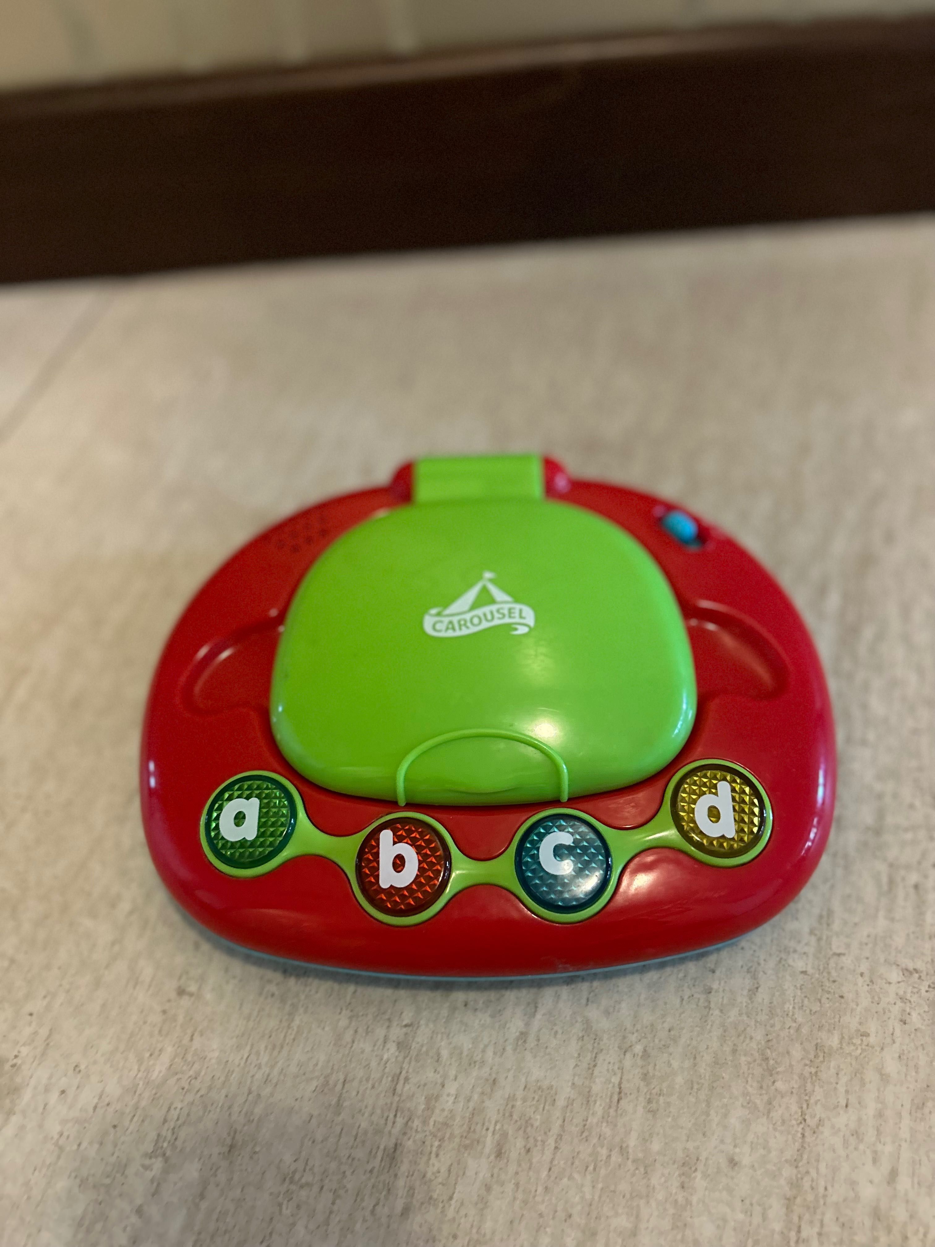Laptop Carousel zabawka edukacyjna dla dziecka od 12 ms