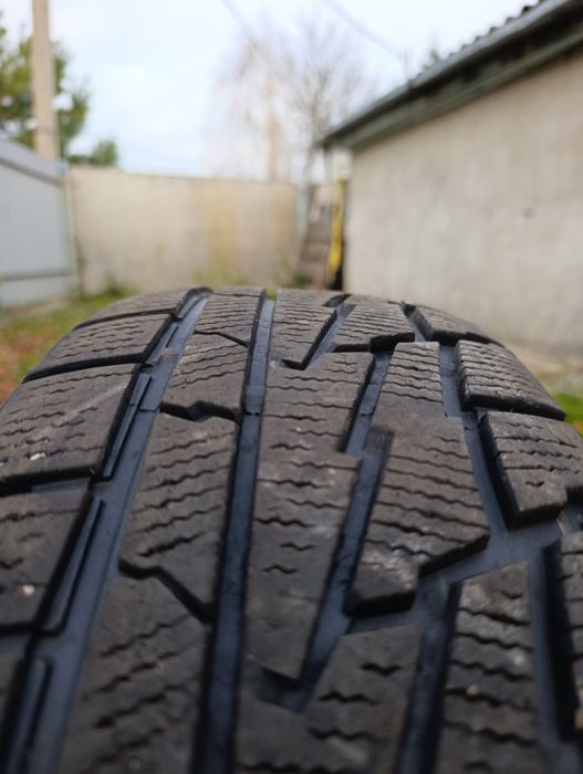 Продам зимову гуму