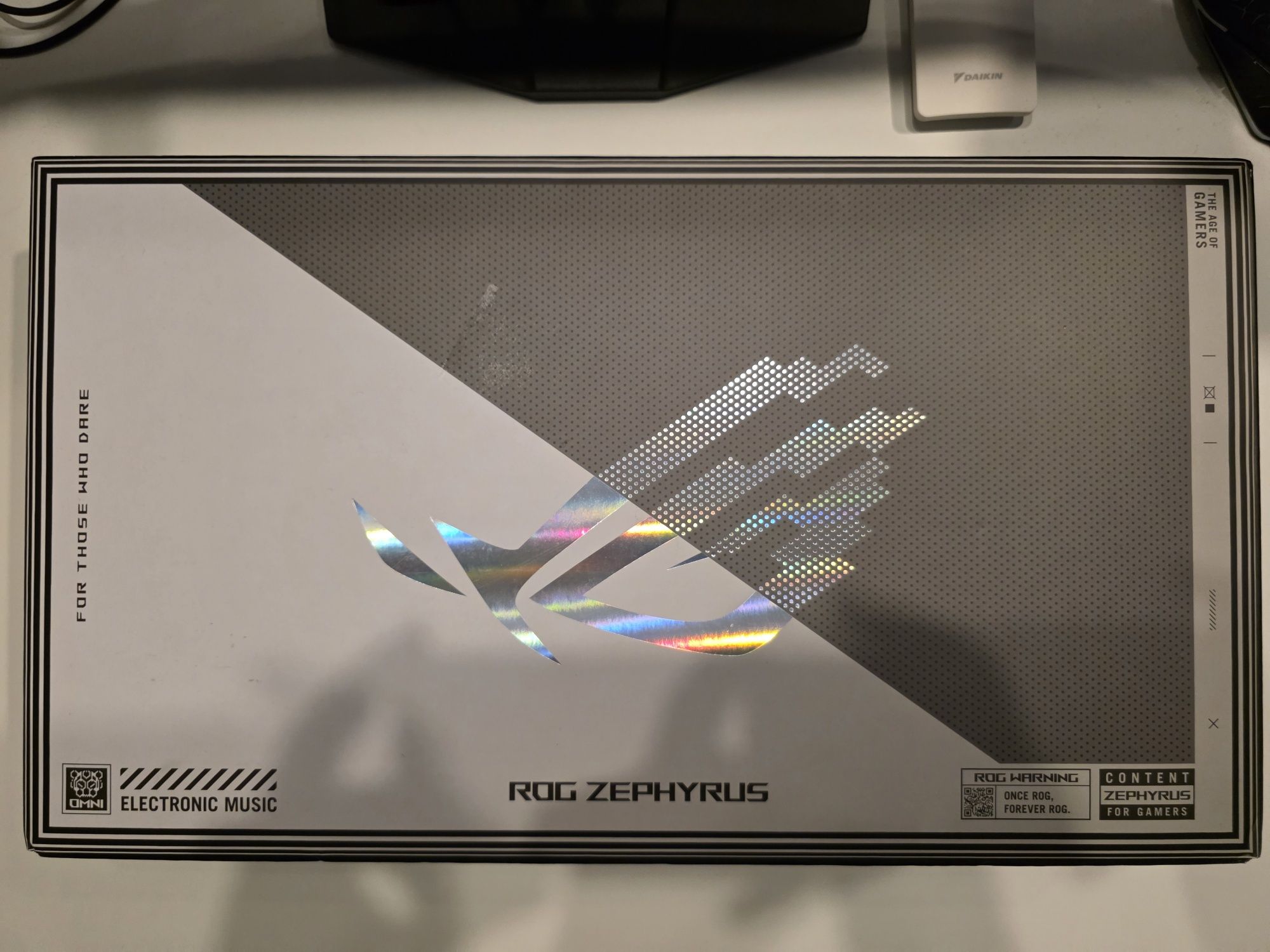 ASUS ROG Zephyrus G14 2022 AniMe Matrix CPU Ryzen 9 GPU RX6800S