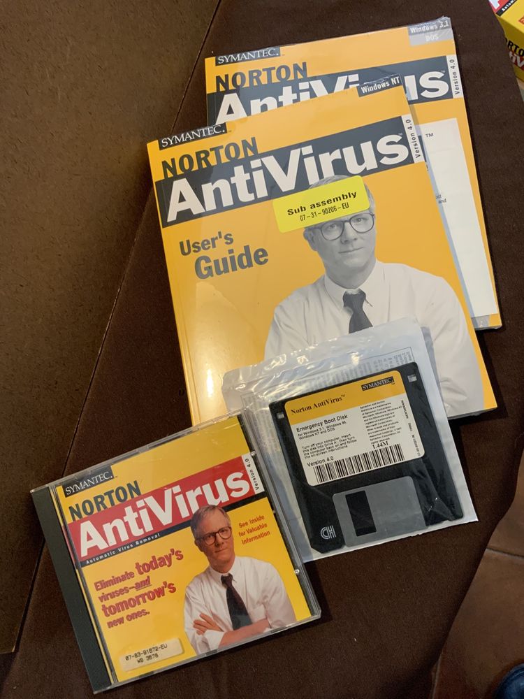 Software Vintage Norton AntiVirus versão 4.0 (1997)