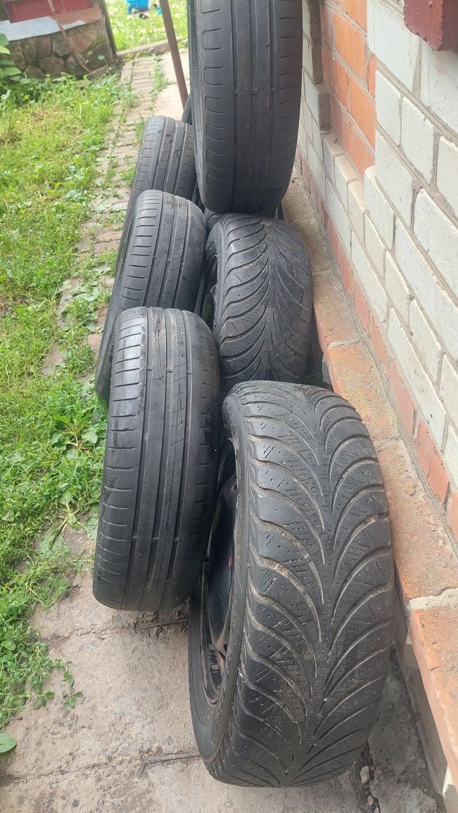 Продам шини  Goodyear
