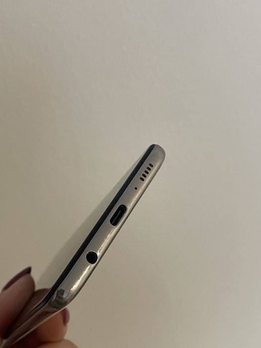 Телефон Samsung A51