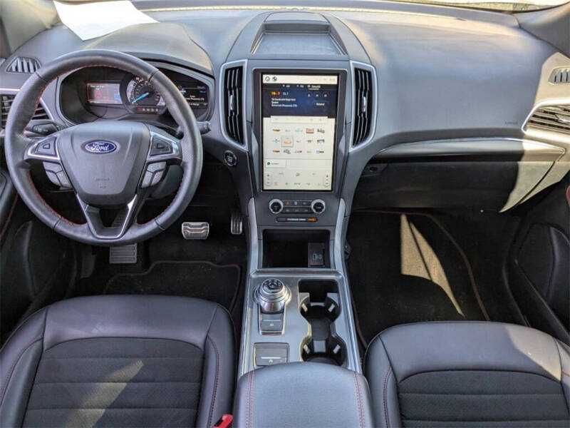 2022 Ford Edge ST-Line