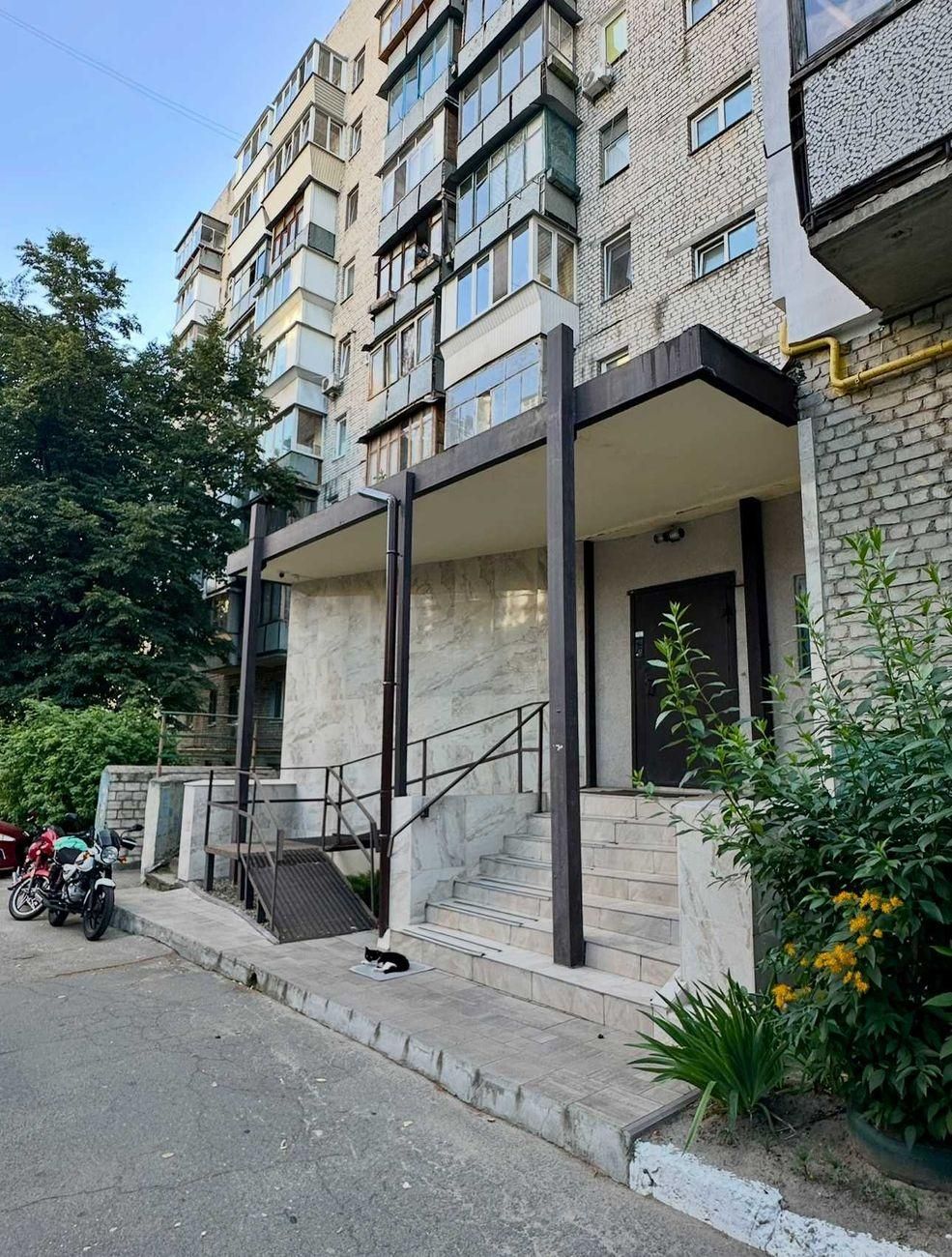 Продам 1-кімн. квартиру, вул. Олекси Тихого, м. Шулявська KL