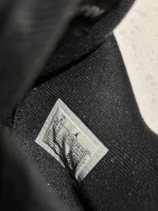 Air Jordan 4 “White Thunder”