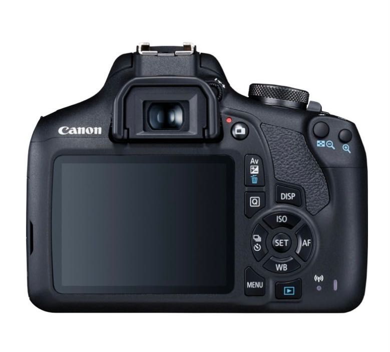Máquina fotográfica Canon EOS 2000D