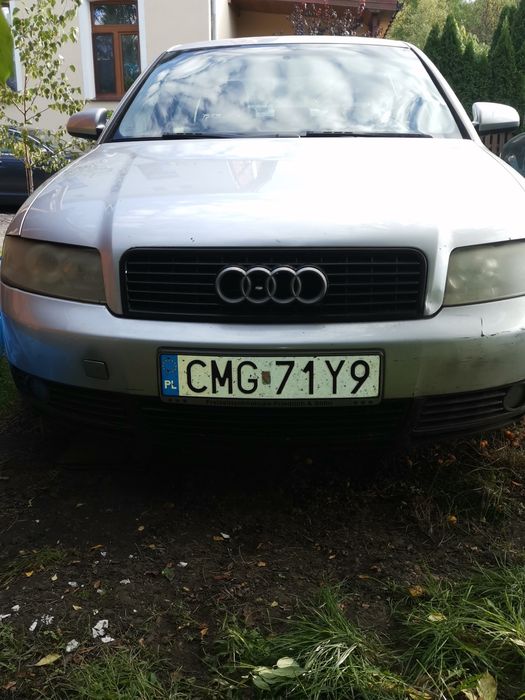 Audi A4 B6 - 2.0 benzyna, uszkodzony