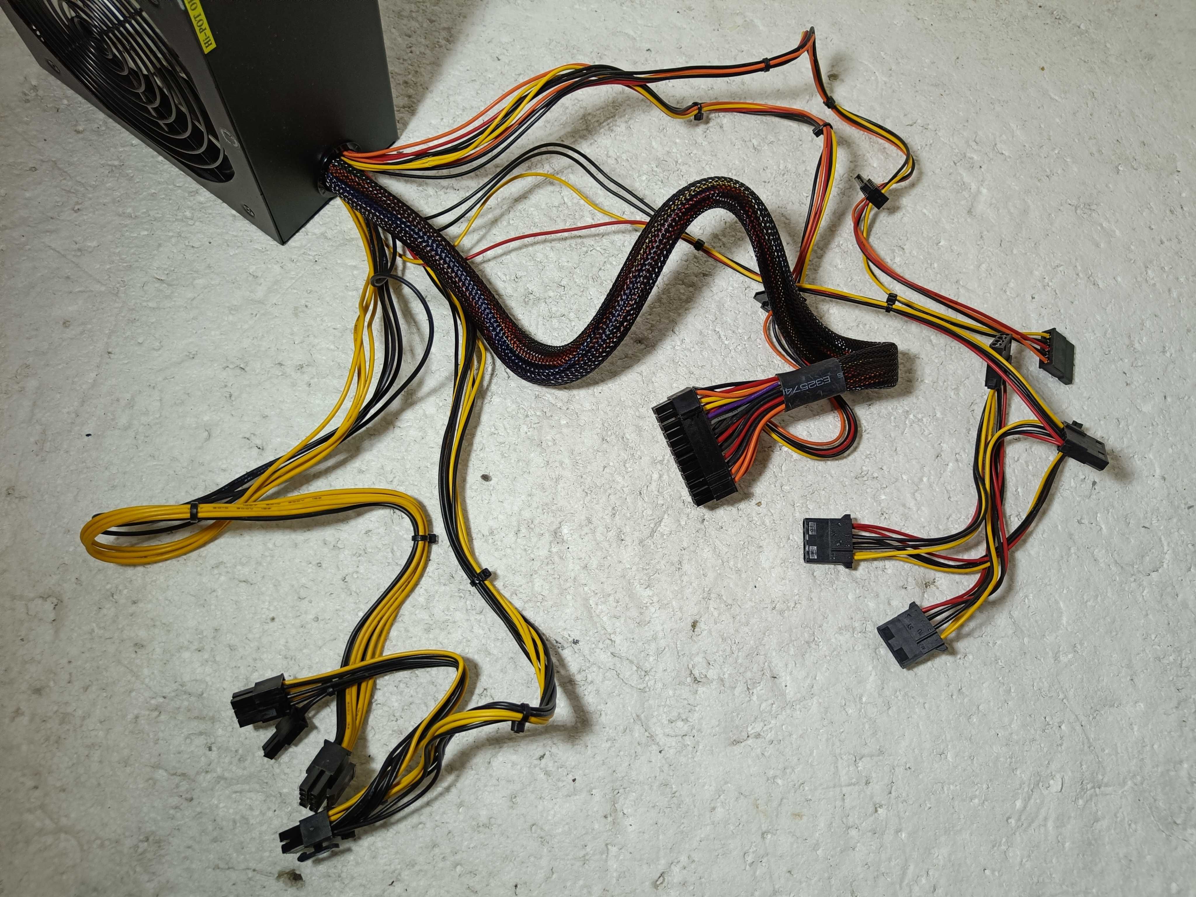 Блок живлення TRACENS RADIX VI 650W 85+ PLUS ВІДМІННИЙ стан 8+8GPU