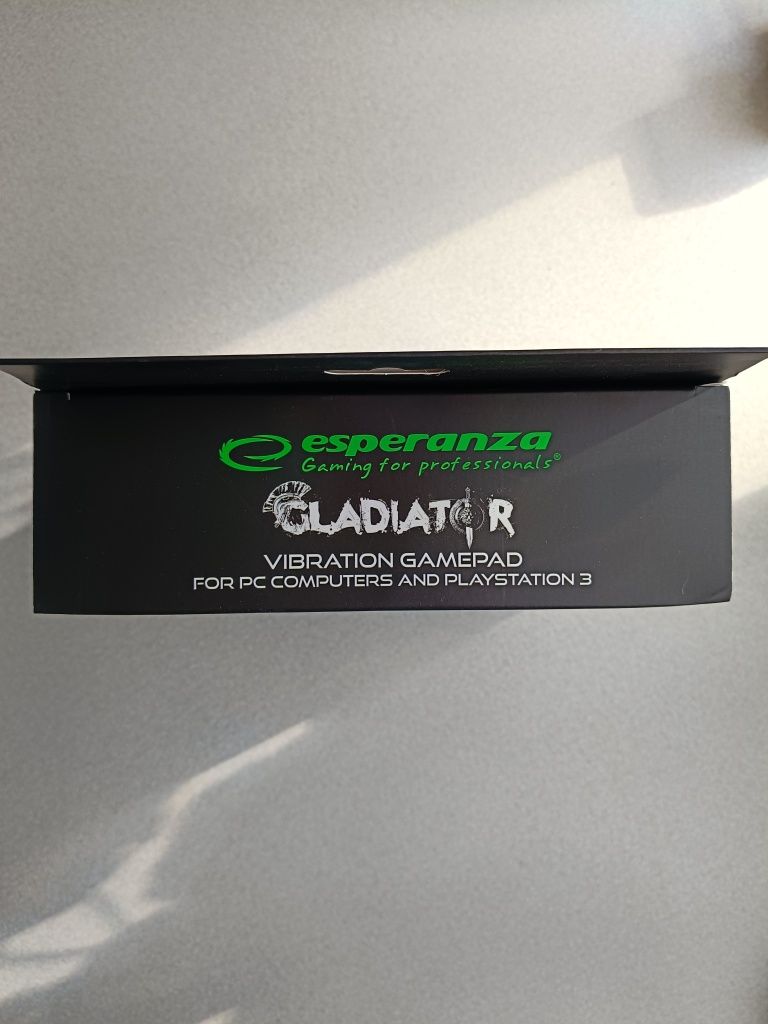 ESPERANZA gamepad bezprzewodowy 2.4GHZ PS3/PC USB gladiator czarny