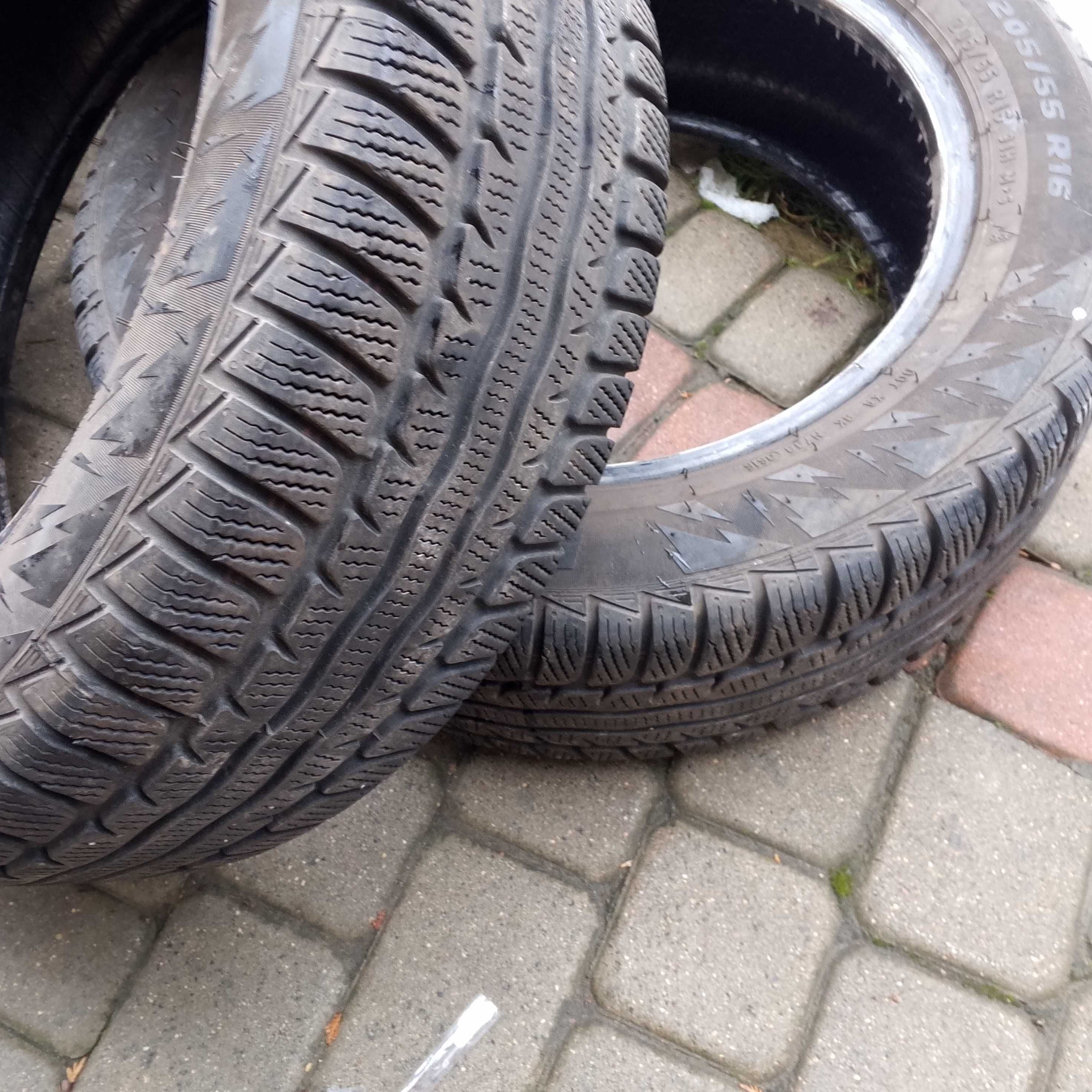 opony 2 szt. 205/55/16  Formula Winter