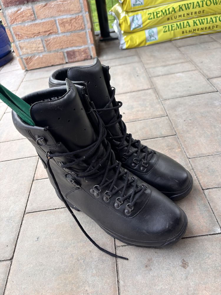 Nowe buty wojskowe 928/MON