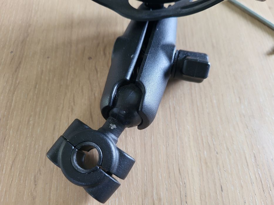 Uchwyt na telefon RAM MOUNT X-GRIP kompletny. Na motor skuter quad